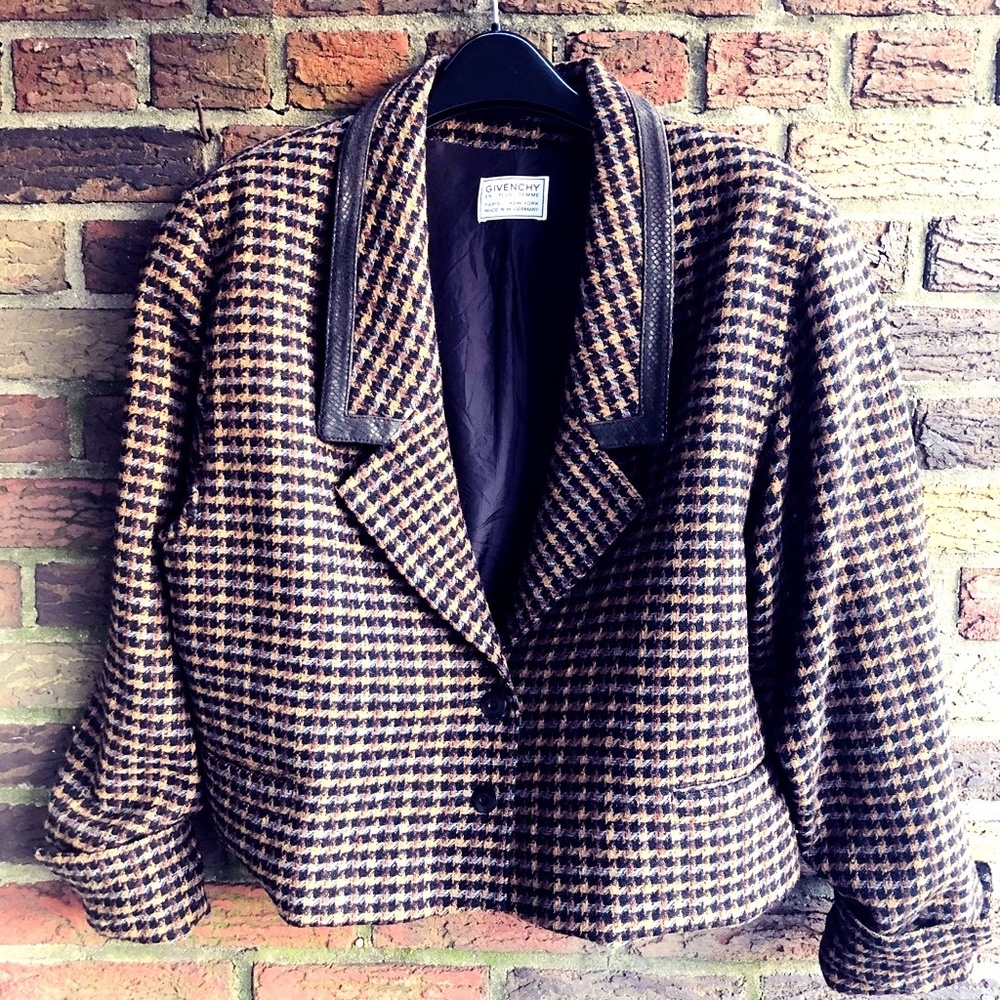 VINTAGE GIVENCHY WAIST CUT JACKET
